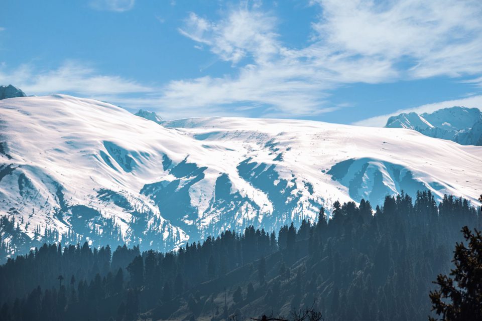 Kashmir Family Snow Vacation - Srinagar, Gulmarg, Pahalgam