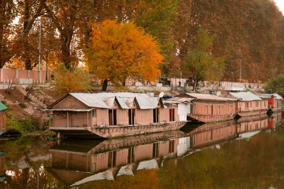 Family Houseboat & Valleys - Srinagar, Dal Lake, Gulmarg, Pahalgam