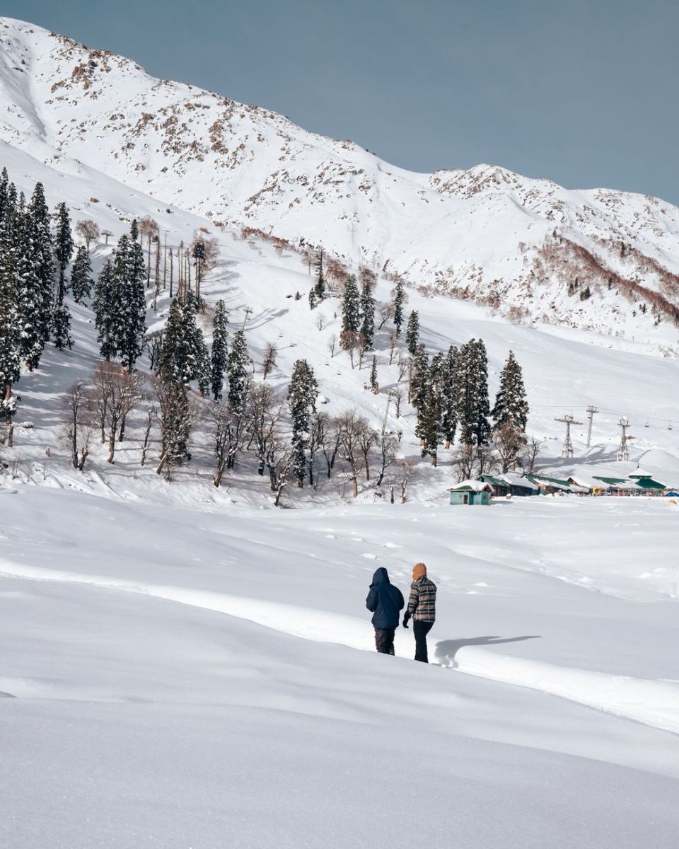 Gulmarg Snow Romance - Srinagar, Gulmarg